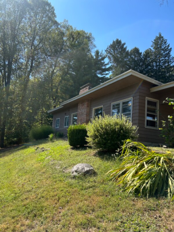 Photo - 2081 Welsh Hills Rd NE House