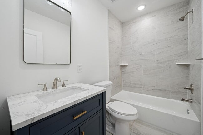 Photo - 2553 S Dewey St