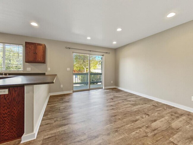 Photo - 4535 Glenwood Dr