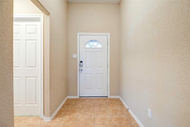 Photo - 6302 Denison Oaks Dr
