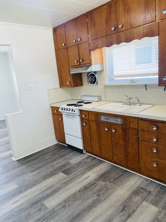 Photo - 202 E. Main Street