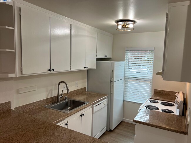 Photo - 3499 Norton Way Unit 8