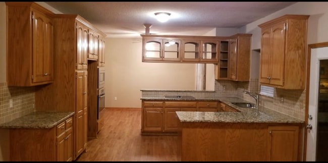 Photo - 13853 W 123rd St