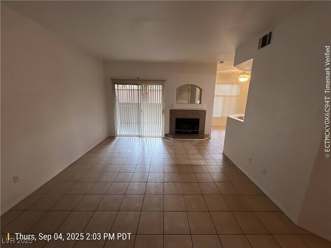 Building Photo - 2050 W Warm Springs Rd Unit 311 Rental