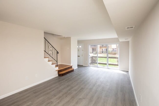 Photo - Country Club Village