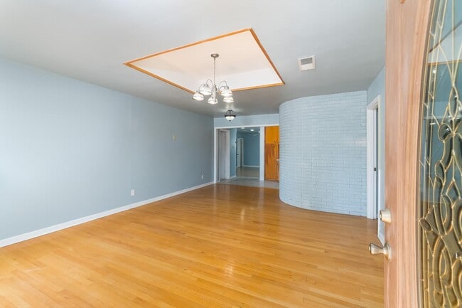 Building Photo - 1706 Colby Dr Rental