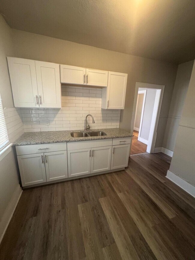 Photo - 2420 Monterey Ave