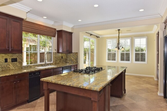 Photo - 6941 Waters End Dr