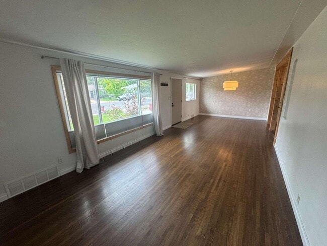 Photo - Spacious 3 Bed 2 Bath in the heart of Littleton