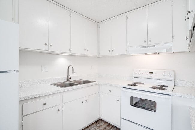 Oak Valley Apartments