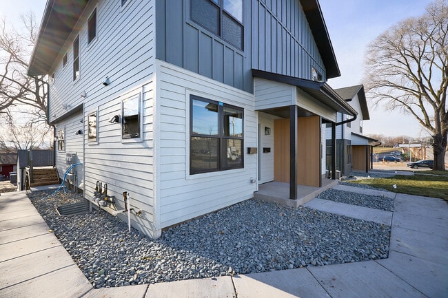Photo - 506 37th Ave NE Unidad A