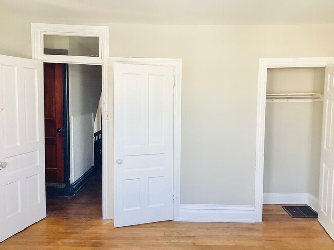 Photo - Large 5 Bedroom on Peffer