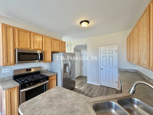 Photo - 234 Parkside Dr
