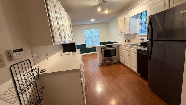 Photo - 11409 Hickory Hill Rd