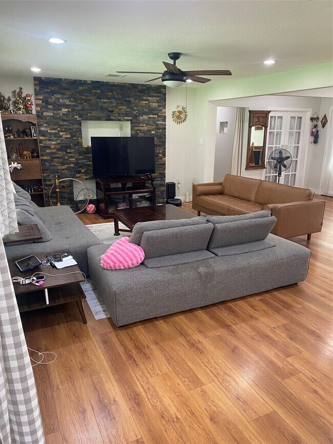 Photo - 12930 Kimberley Ln