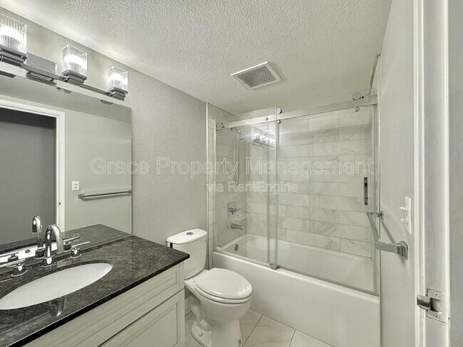 Photo - 601 W 11th Ave Unit 106