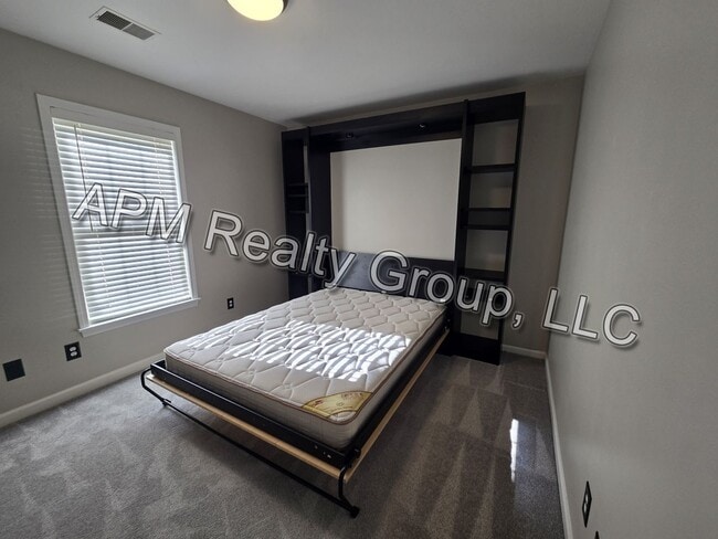 Photo - Private Country Feel Close to Downtown