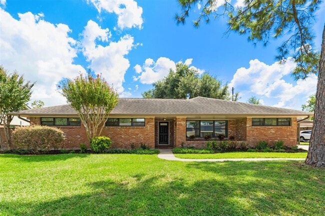 Photo - 10825 Willowisp Dr House