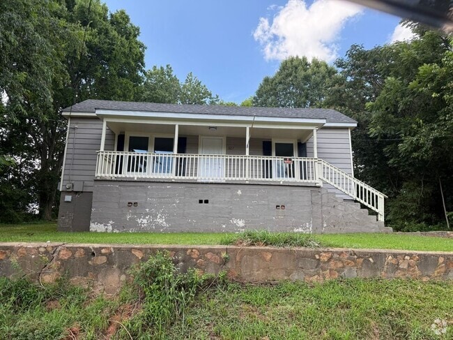 Building Photo - 607 Flynn St Rental