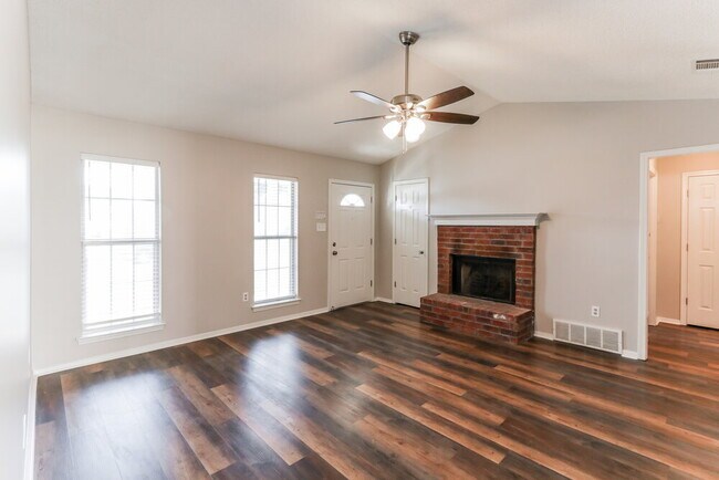 Photo - 10326 Curtis Dr