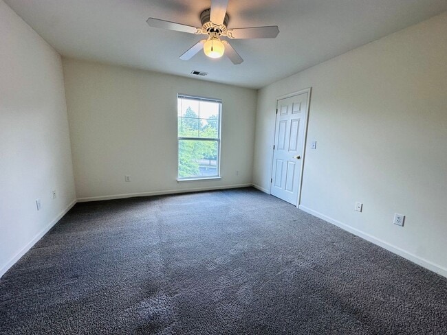 Photo - 303 N Knollwood Dr