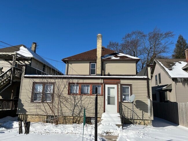 Photo - 1561 N 15th St