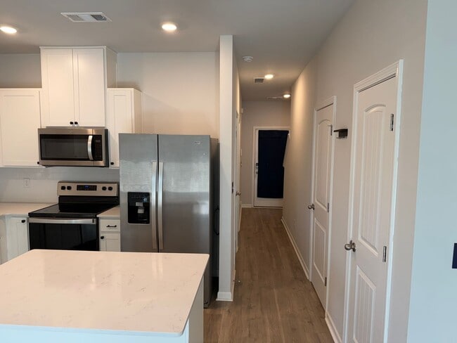 Photo - 1407 Walker Wy