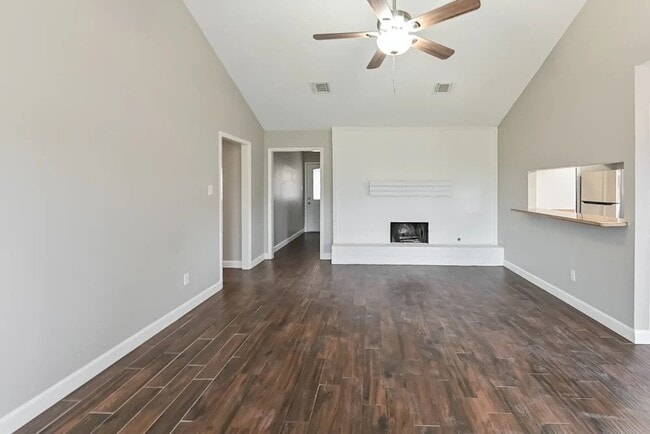 Building Photo - 11122 Kirwin Ln