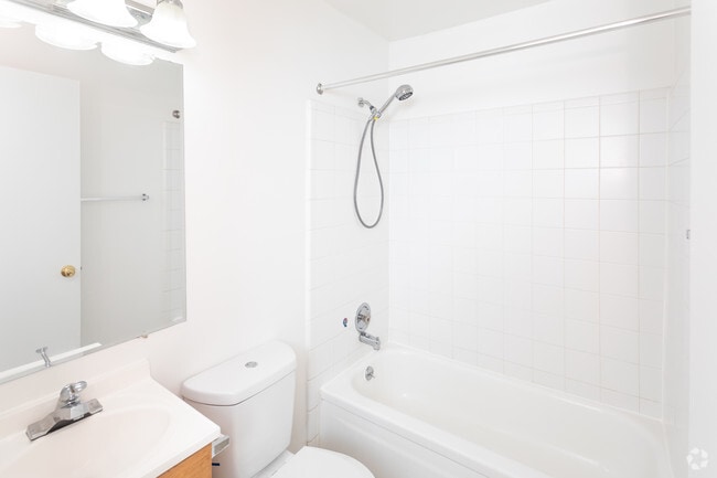 2BR, 1.5BA - 1,150 SF