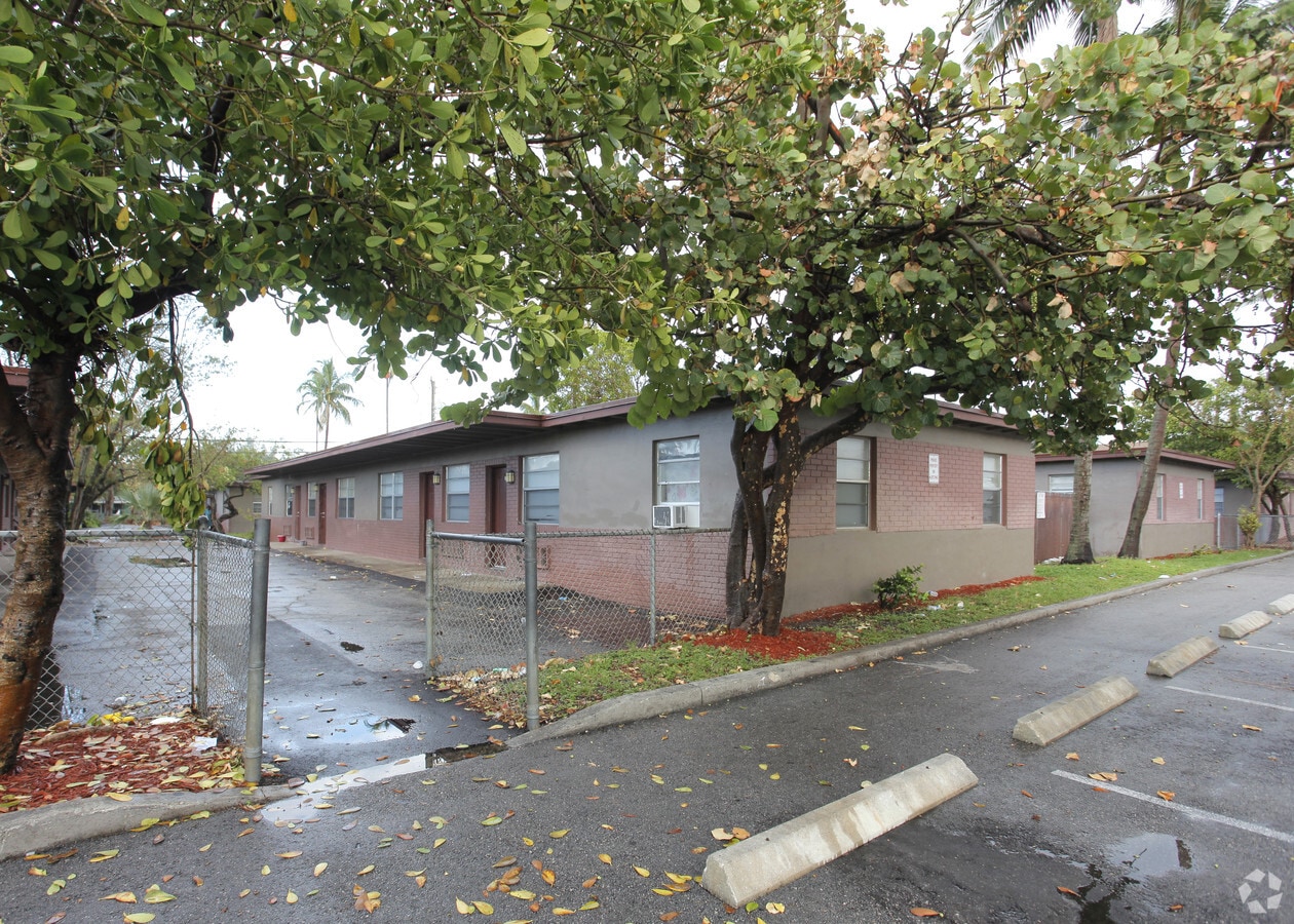 Photo - Federal Apartments