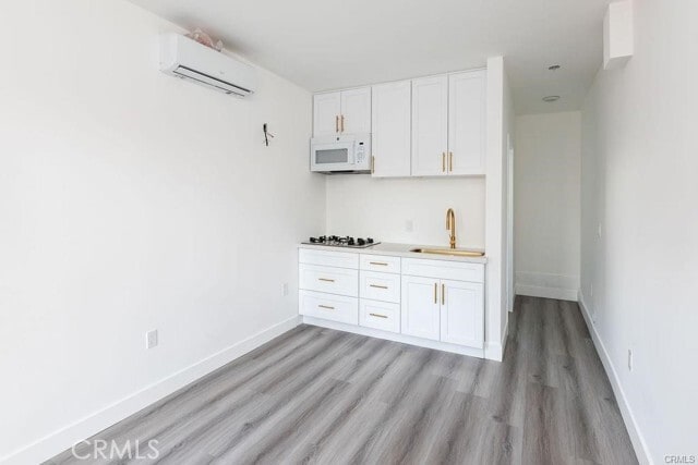 Building Photo - 4167 Willimet Ave Rental