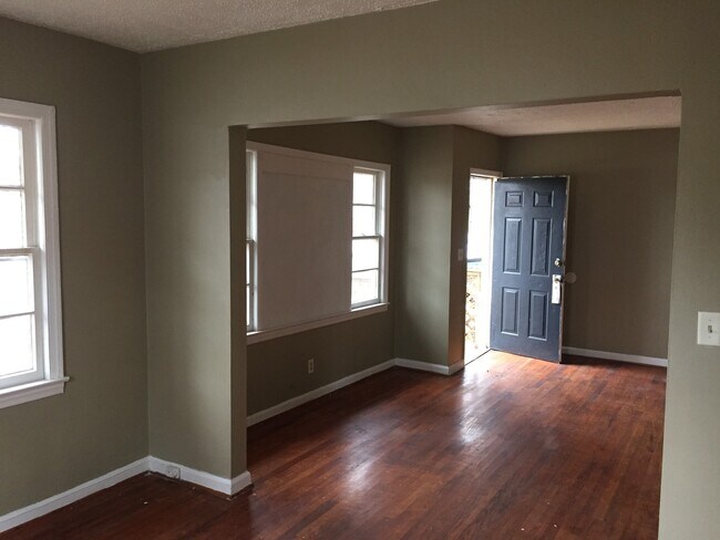 Photo - **AVAILABLE NOW**Total Electric - Near Ft. Benning/Columbus, GA 3 Bedroom / 1 Bathroom Home for R...