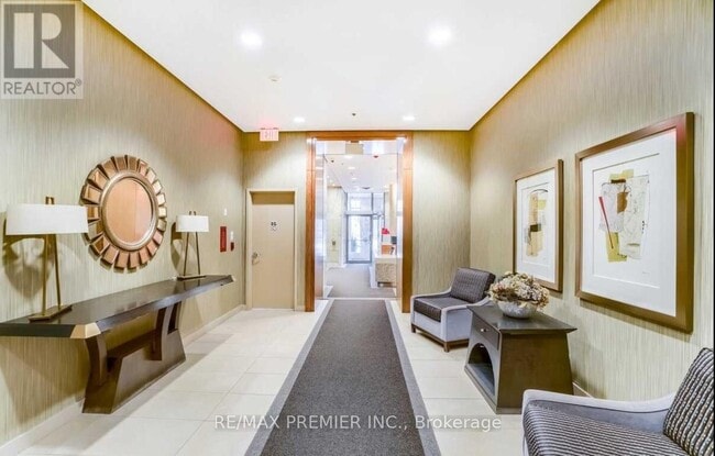 Photo - 736 Spadina Ave. Unit 317