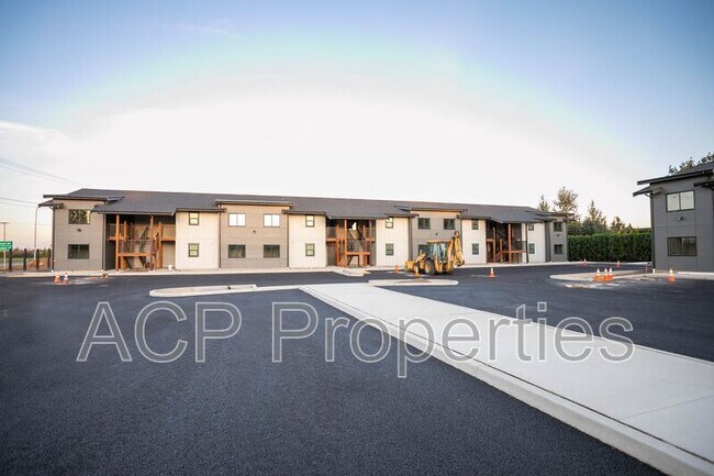 Photo - 667 E Badger Rd Unidad #105