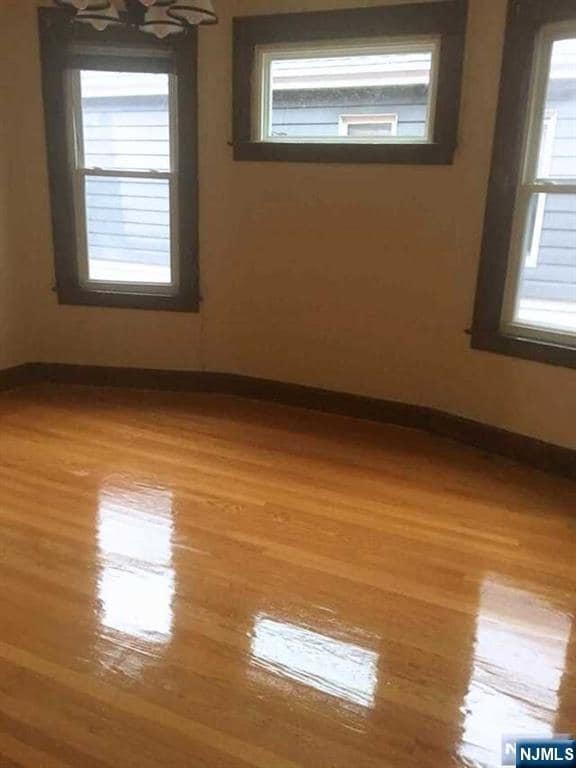 Photo - 24 Hackett Pl