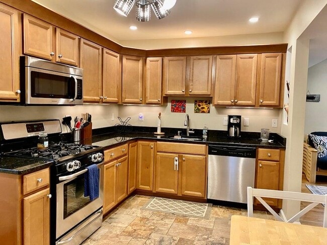 61 Callender Ave Unit 2