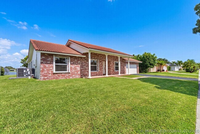 Photo - 905 NW 133rd Ave