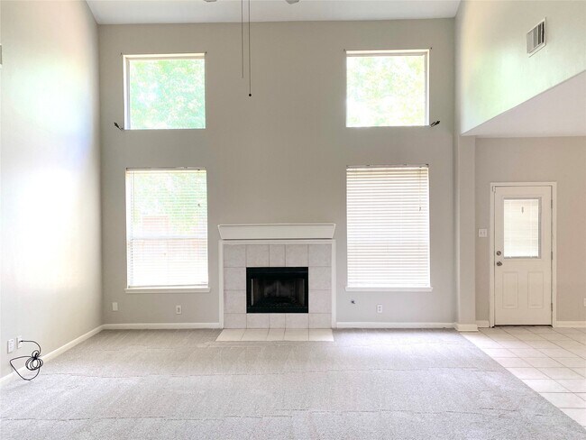 Photo - 16418 Northumberland Dr