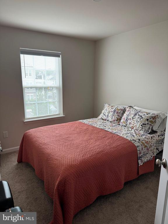 Photo - 288 Macoun Way