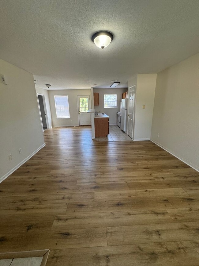 Photo - 2681-2683 E Oakbrook Dr Unit 2683 E Oakbrook Dr