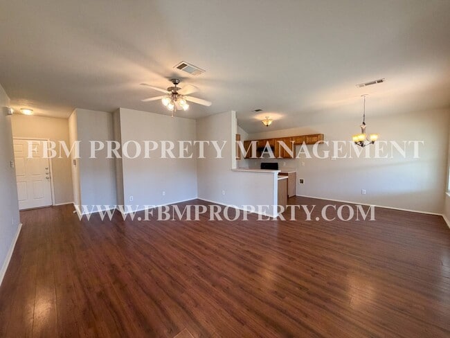 Photo - 125 Logan Ln