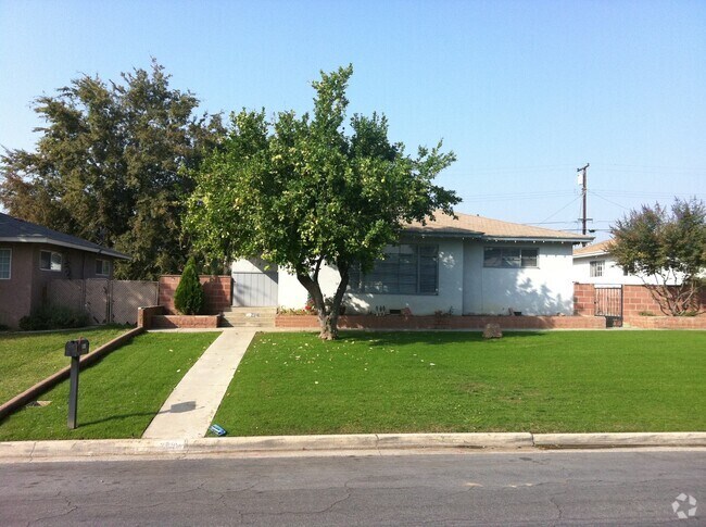 Building Photo - GORGEOUS 3bd 1ba NE Haley & Columbus Area ... Rental