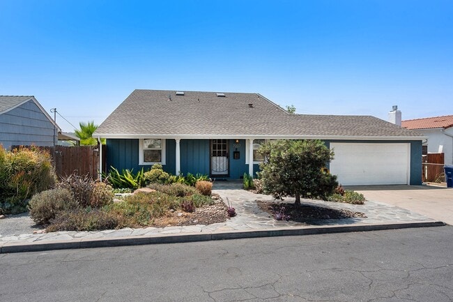 Building Photo - La Mesa Detached 4Br/2BA located in Academ... Rental