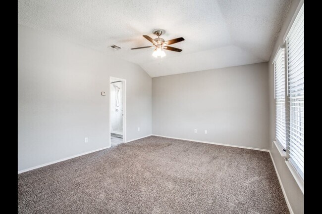 Photo - 624 Canyon Pl