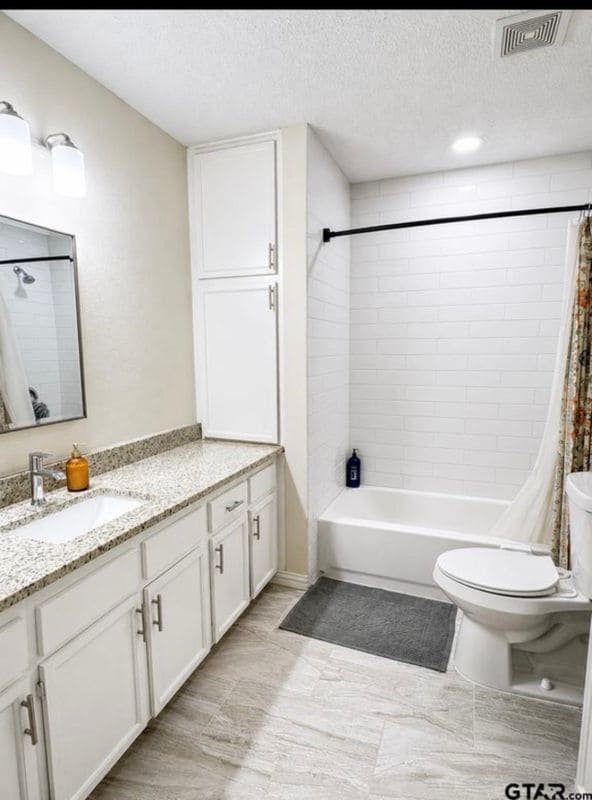 Photo - 22733 Creekwood Dr