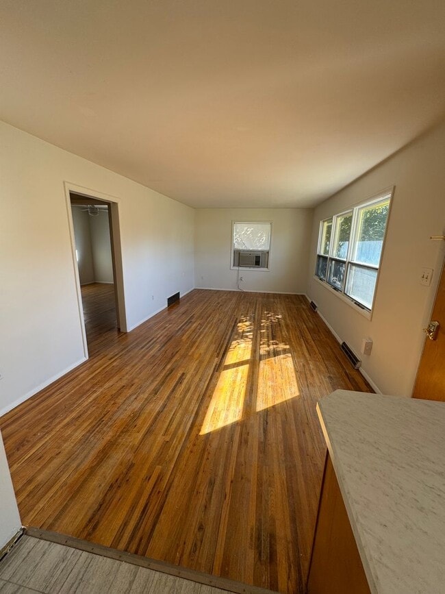 Photo - 50% OFF FIRST MONTHS RENT - Cozy Home