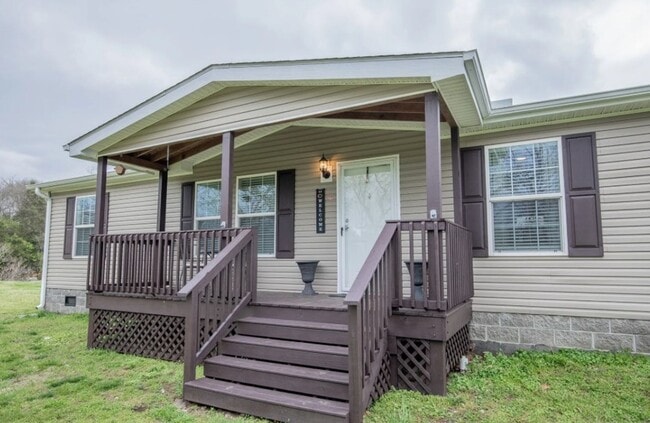 Photo - City Living in a Country Atmosphere