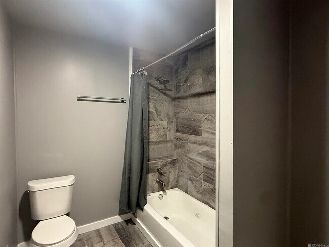 Photo - 108 St Jude St