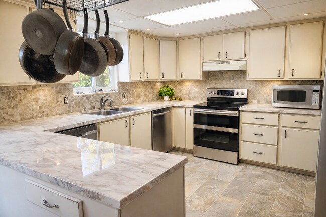 Photo - 333 E 300 N Unit Rooms for Rent