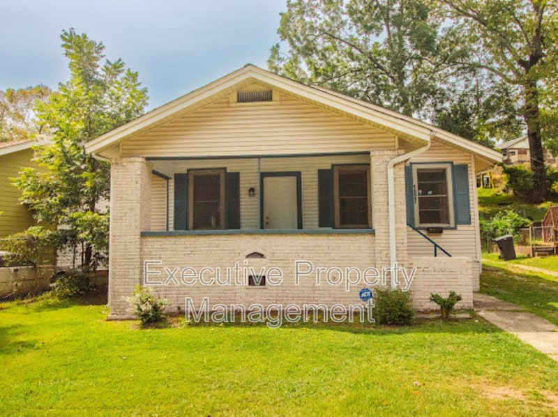 Photo - 1521 Graymont Ave W House